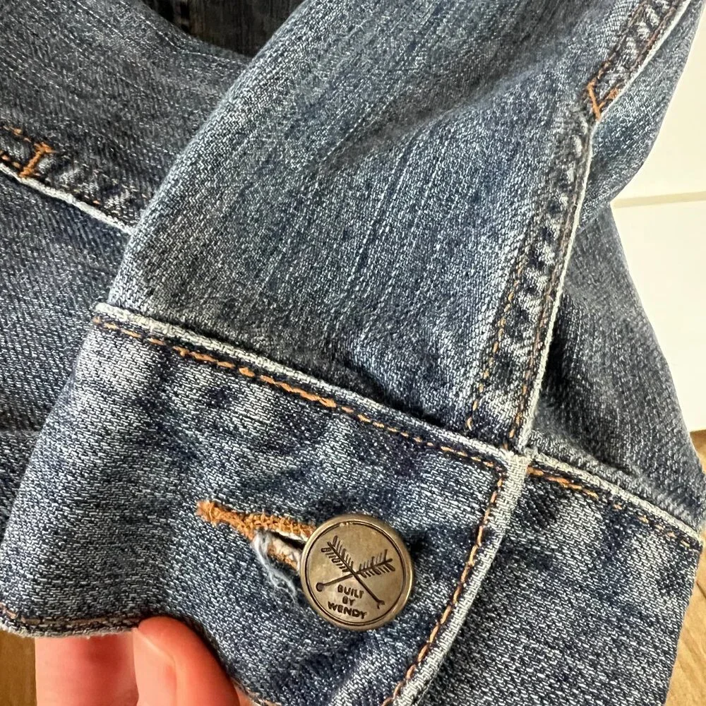 early 2000's Denim Jacket Built by Wendy - Picture 3 of 3